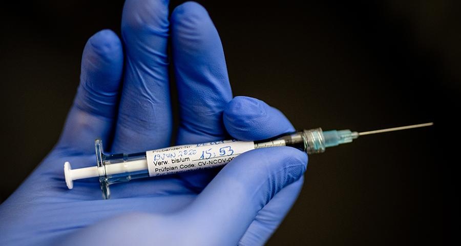 медики уклоняются от вакцинации против коронавирус